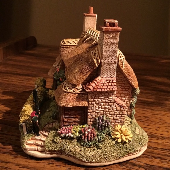 Vintage Lane "Walker's Rest" Collectible - Picture 3 of 11